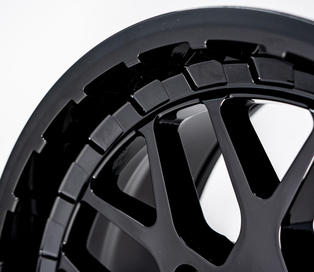 V03 UTV Wheel - Valor Offroad