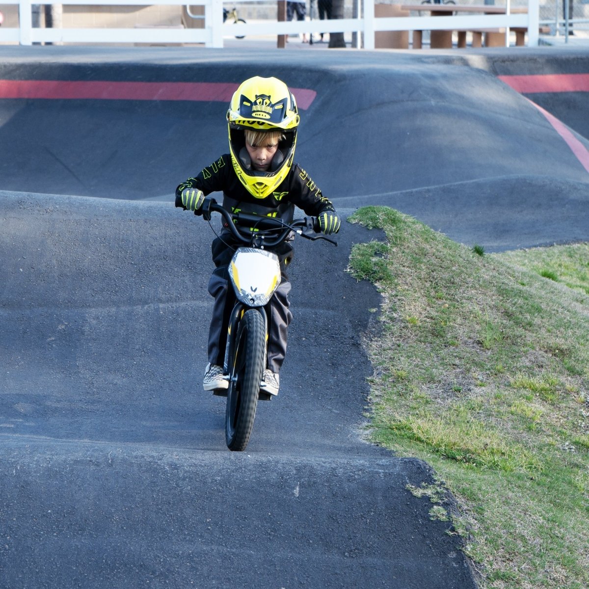 Voltaic Kids Electric Dirt Bike 16'' Lion Pro - Rad UTV Parts