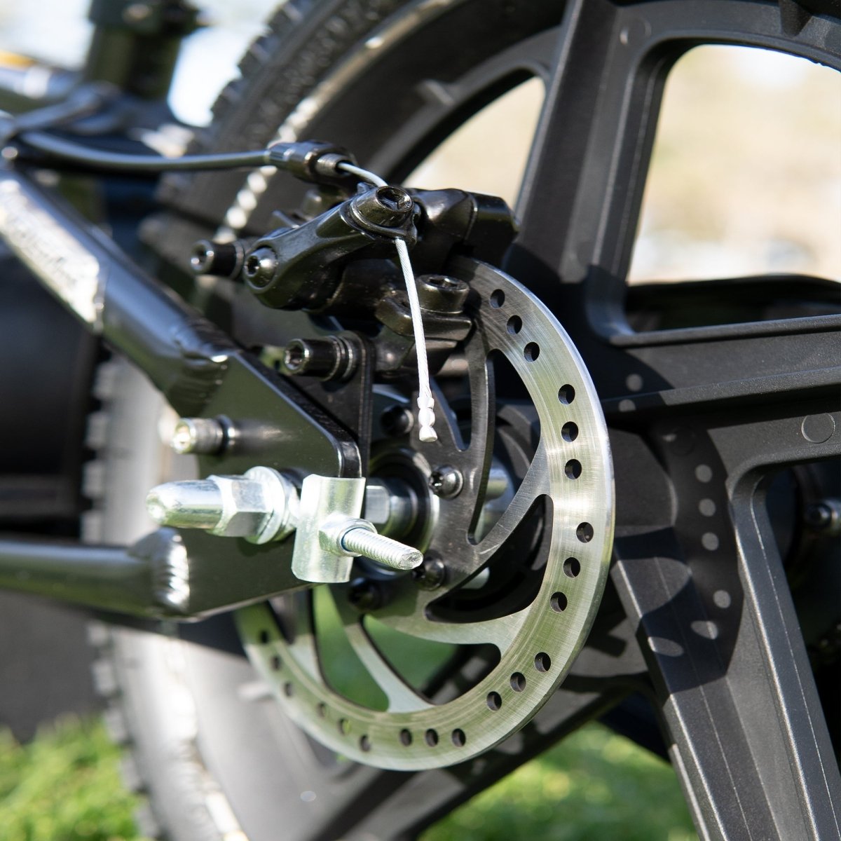 Voltaic Kids Electric Dirt Bike 16'' Lion Pro - Rad UTV Parts