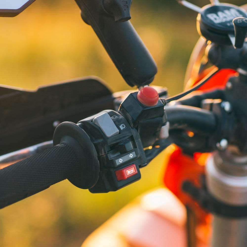 Moto Max Kit With R1 Digital Radio - Helmet Kit, Harness, and Handlebar Push-To-Talk - Rad Parts