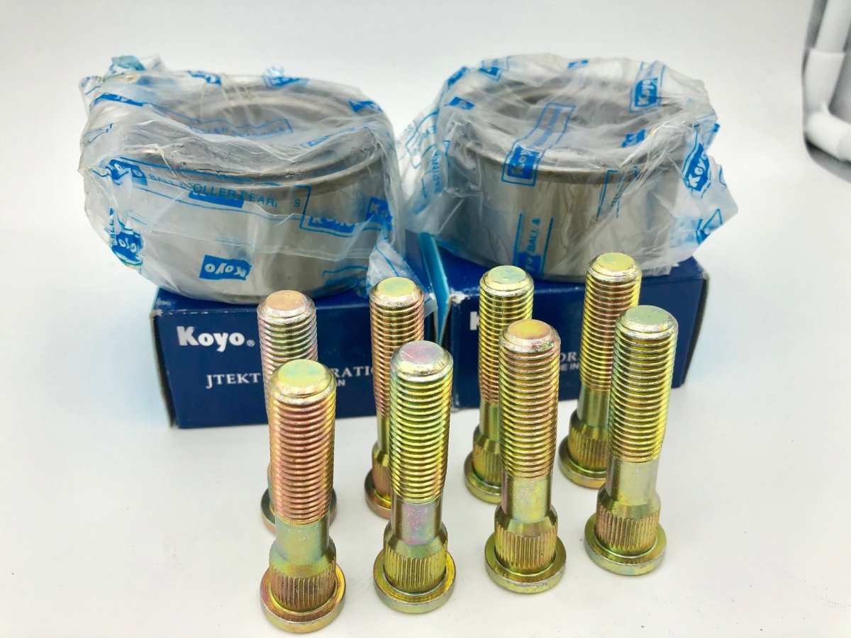 Polaris RZR XP 1000 Turbo wheel hub rebuild kit with gold zinc plated wheel studs and premium Koyo bearings