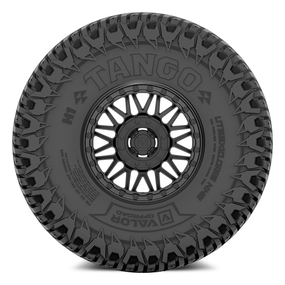 Tango on 15x7 V08 SB UTV Wheel and Tire Kit