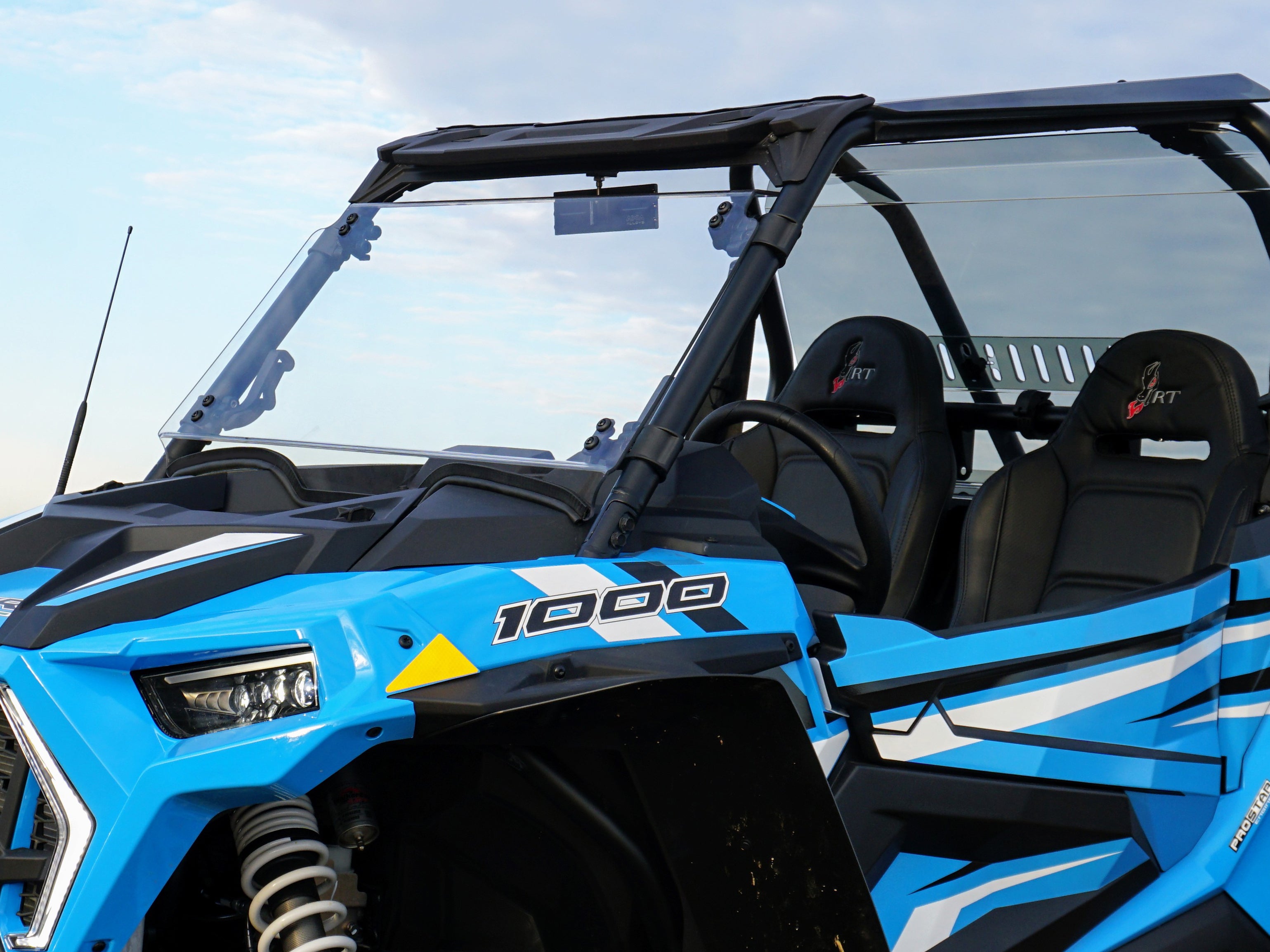 Spike D-2 Full Tilting Windshield